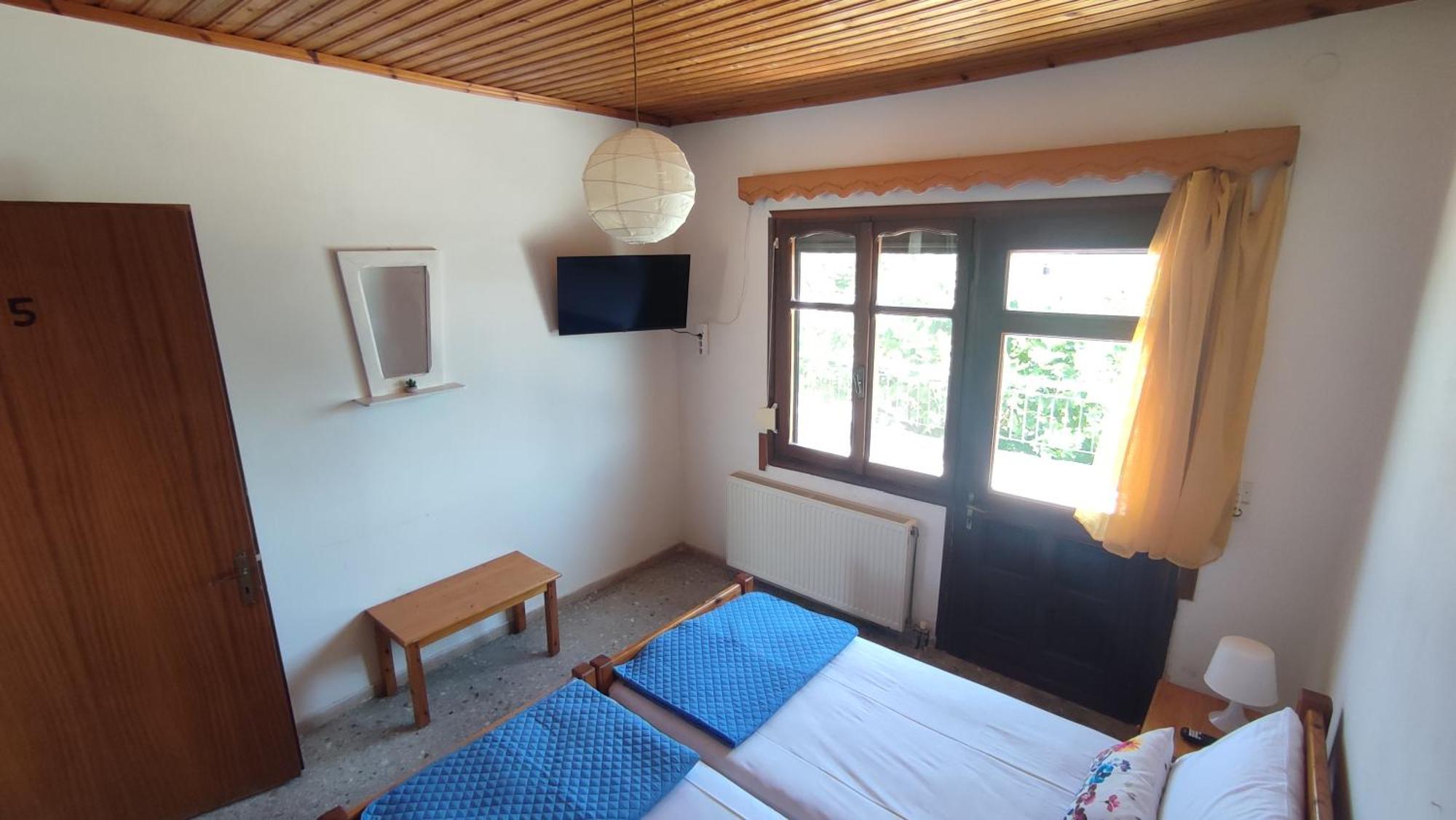 Petralonia Apartment Mytilíni Екстериор снимка