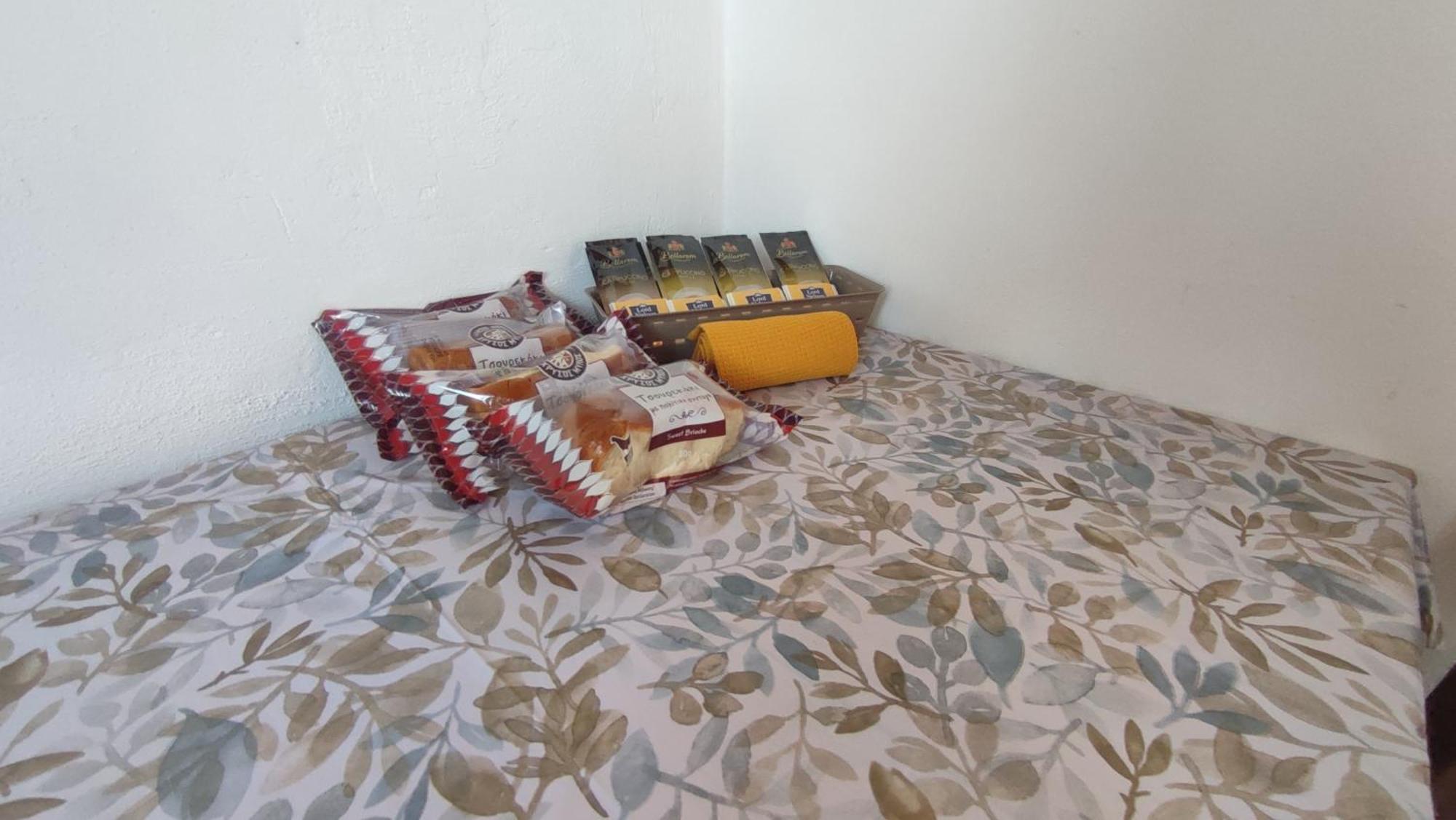 Petralonia Apartment Mytilíni Екстериор снимка