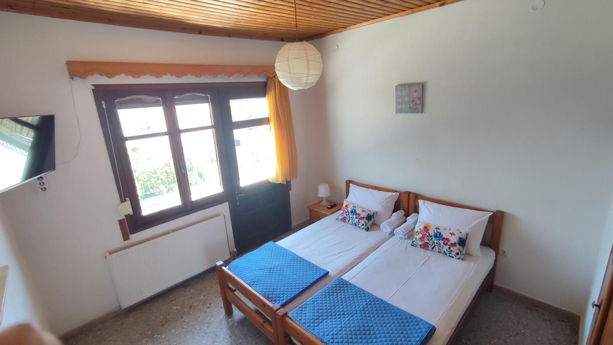 Petralonia Apartment Mytilíni Екстериор снимка